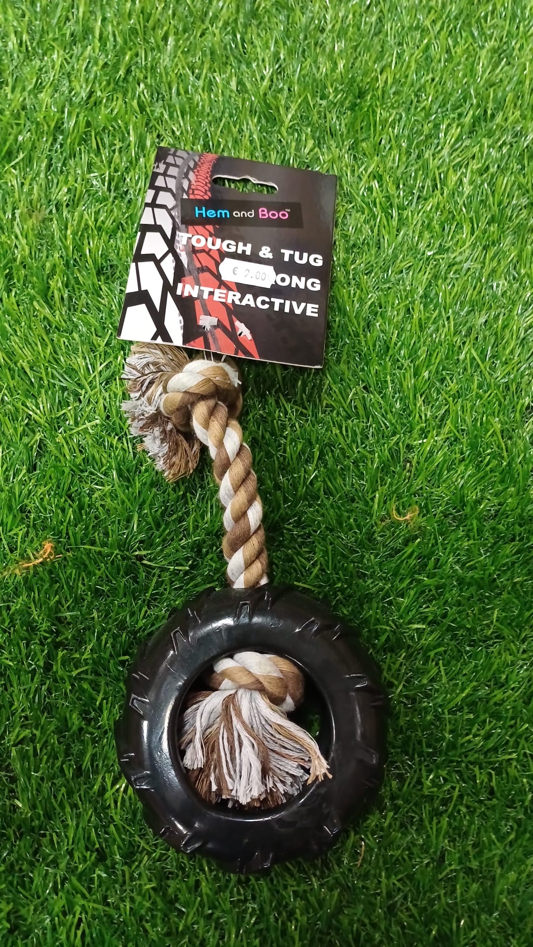 Hem and Boo Tough Tyre Tug Dog Toy