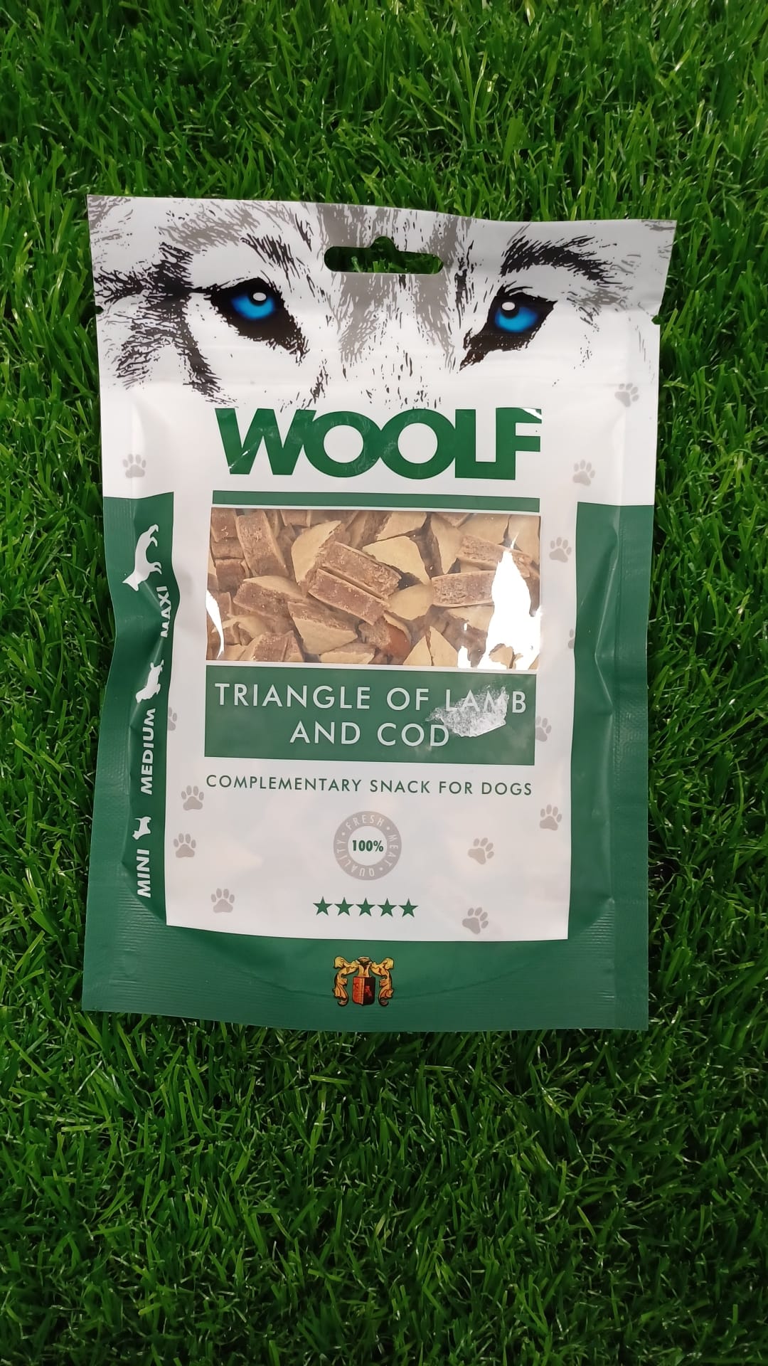 Woolf Triangle of Lamb and Cod Dog Treats